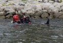 Uebung BF Taucher und Presse Koeln Zoobruecke Rhein P095